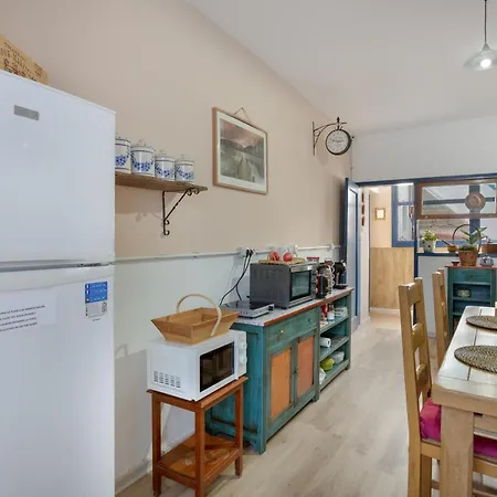 Un Jardin Al Mar Genovés