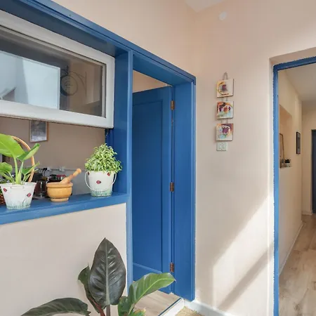 Un Jardin Al Mar Genovés