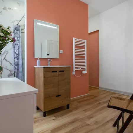 Un Jardin Al Mar בית הארחה 3*