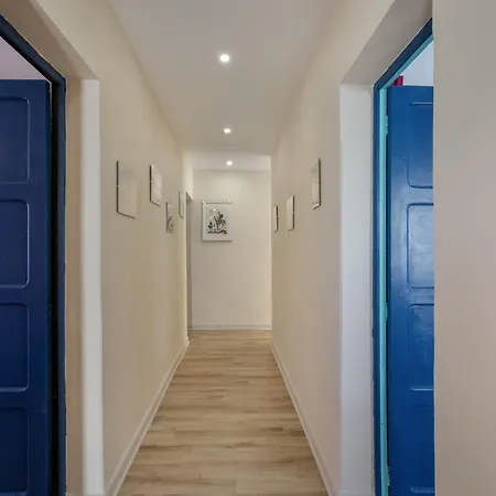 Un Jardin Al Mar Genovés