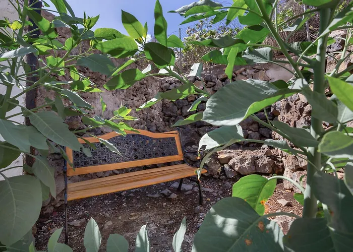 Un Jardin Al Mar 게스트하우스 Genovés